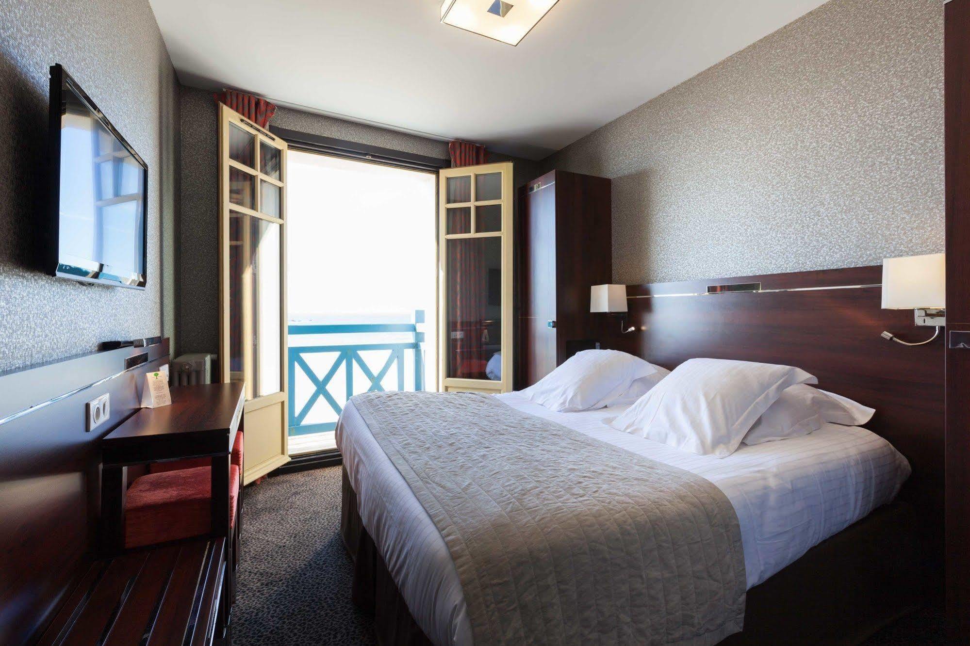 Ambassadeurs Logis Hotel Saint-Malo Exteriör bild